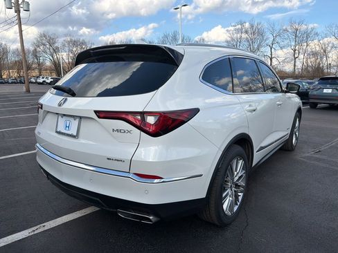 Used 2022 Acura MDX SH-AWD w/ Advance Package image 5