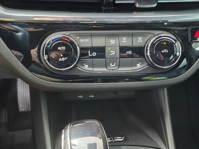 Used 2024 Buick Envista Sport Touring w/ Convenience I Package FWD image 13