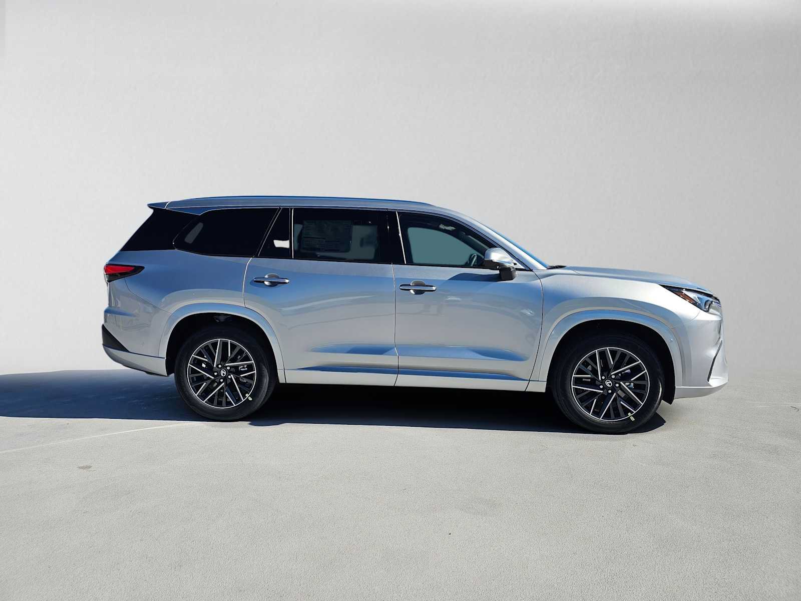 Certified 2026 Lexus TX 350 FWD w/ Technology Package image 2