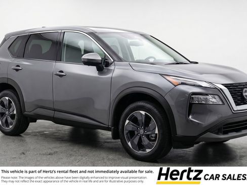 Used 2025 Nissan Rogue SV FWD image 1