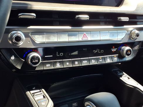 Used 2025 Kia Telluride EX X-Line AWD/4WD image 13