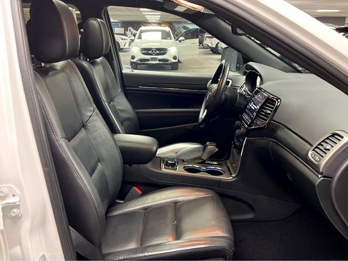 Used 2021 Jeep Grand Cherokee Limited w/ Premium Lighting Group image 25