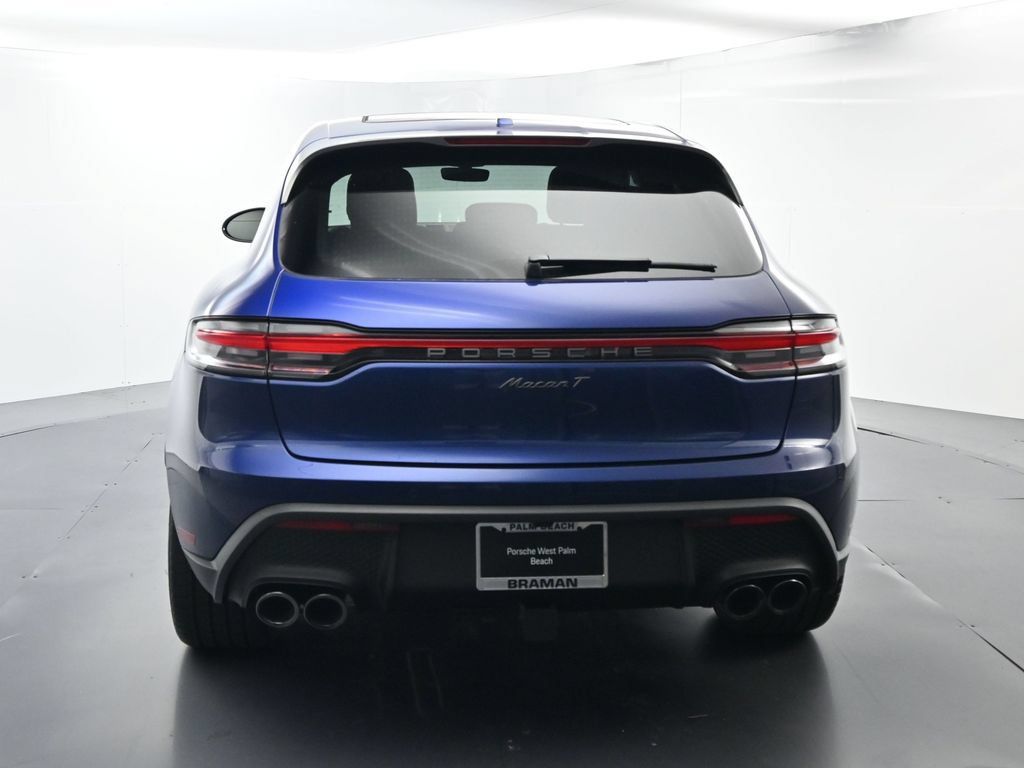 Certified 2025 Porsche Macan AWD/4WD image 13