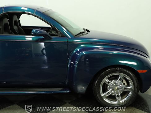 Used 2006 Chevrolet SSR w/ Preferred Equipment Group RWD image 29