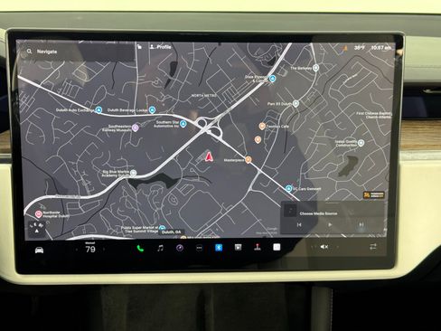 Used 2022 Tesla Model X image 22