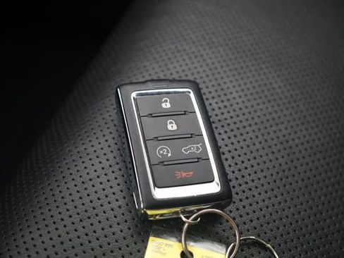 Used 2023 Jeep Wagoneer Series II AWD/4WD image 26