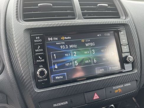 Used 2024 Mitsubishi Outlander Sport ES image 19