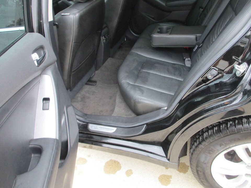 Used 2011 Nissan Altima 2.5 SL w/ 2.5SL Pkg FWD image 8