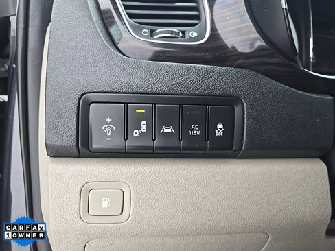 Used 2020 Kia Sedona SX image 16