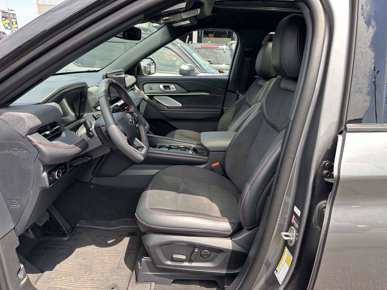 Used 2026 Ford Explorer ST w/ Sun And Sound Package AWD/4WD image 13