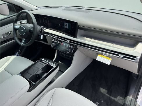 New 2026 Hyundai Tucson SEL Plus FWD image 17