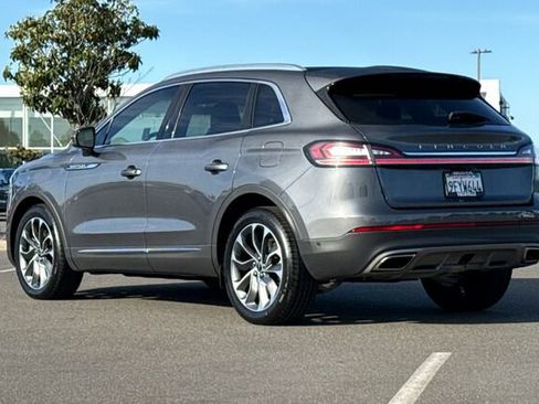 Used 2022 Lincoln Nautilus Reserve w/ Equipment Group 201A image 6