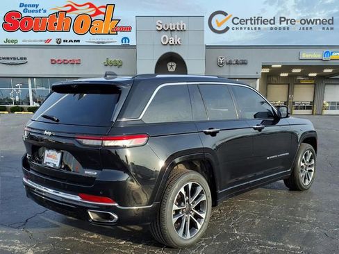 Certified 2022 Jeep Grand Cherokee Overland w/ Luxury Tech Group IV image 3