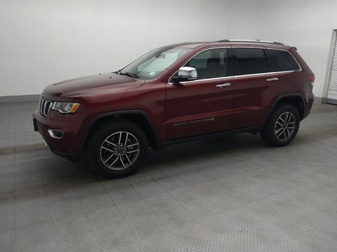 Used 2022 Jeep Grand Cherokee Limited AWD/4WD image 2
