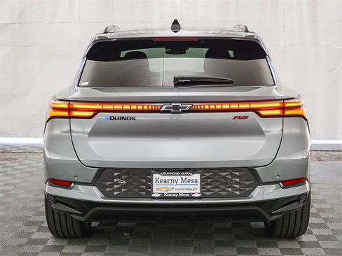 New 2026 Chevrolet Equinox EV RS image 7