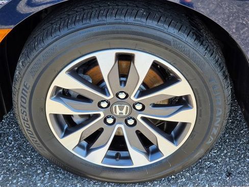 Used 2023 Honda Odyssey EX-L image 18