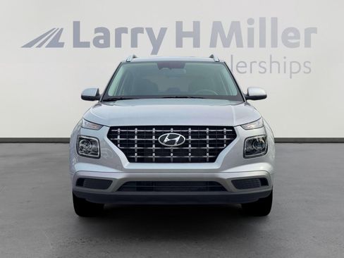 New 2026 Hyundai Venue SEL FWD image 12