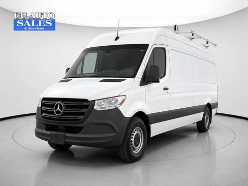 Used 2022 Mercedes-Benz Sprinter 2500 image 3