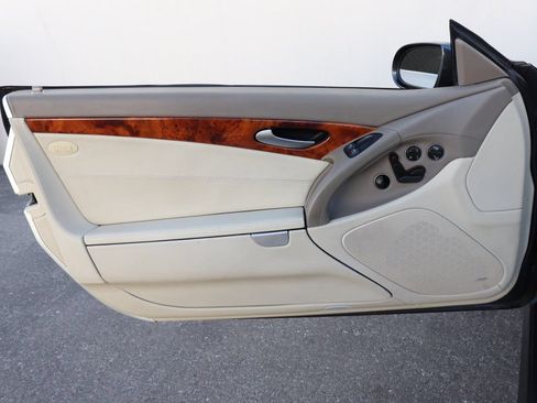 Used 2008 Mercedes-Benz SL 55 AMG image 44