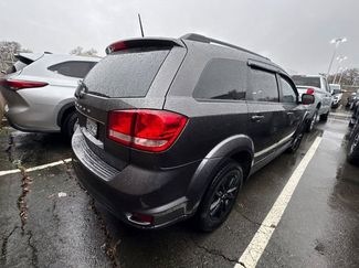 Used 2019 Dodge Journey SE w/ Blacktop Package video 3