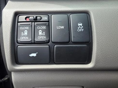 Used 2016 Honda Odyssey EX-L image 29