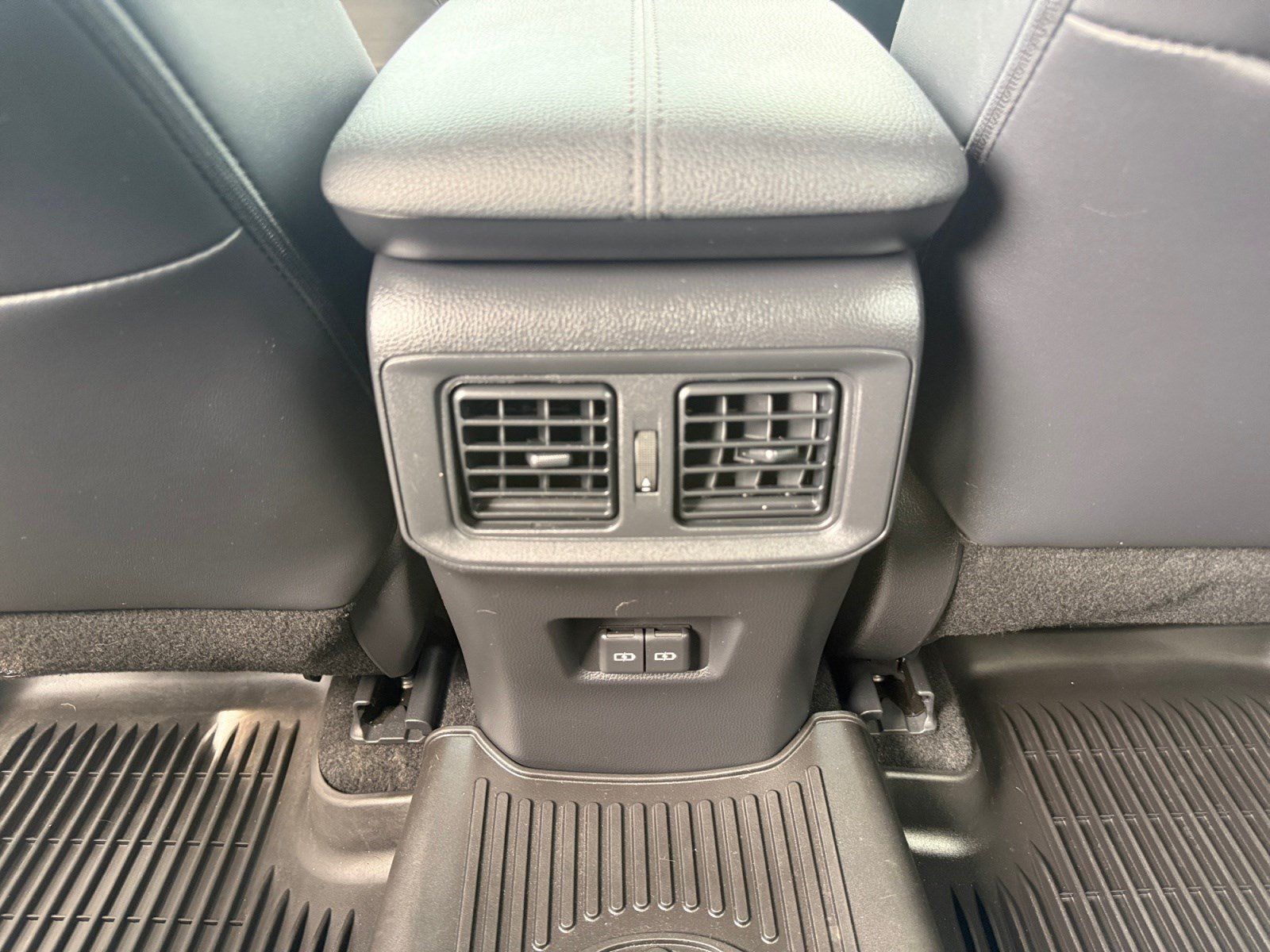 Certified 2024 Toyota RAV4 XLE Premium AWD/4WD image 30