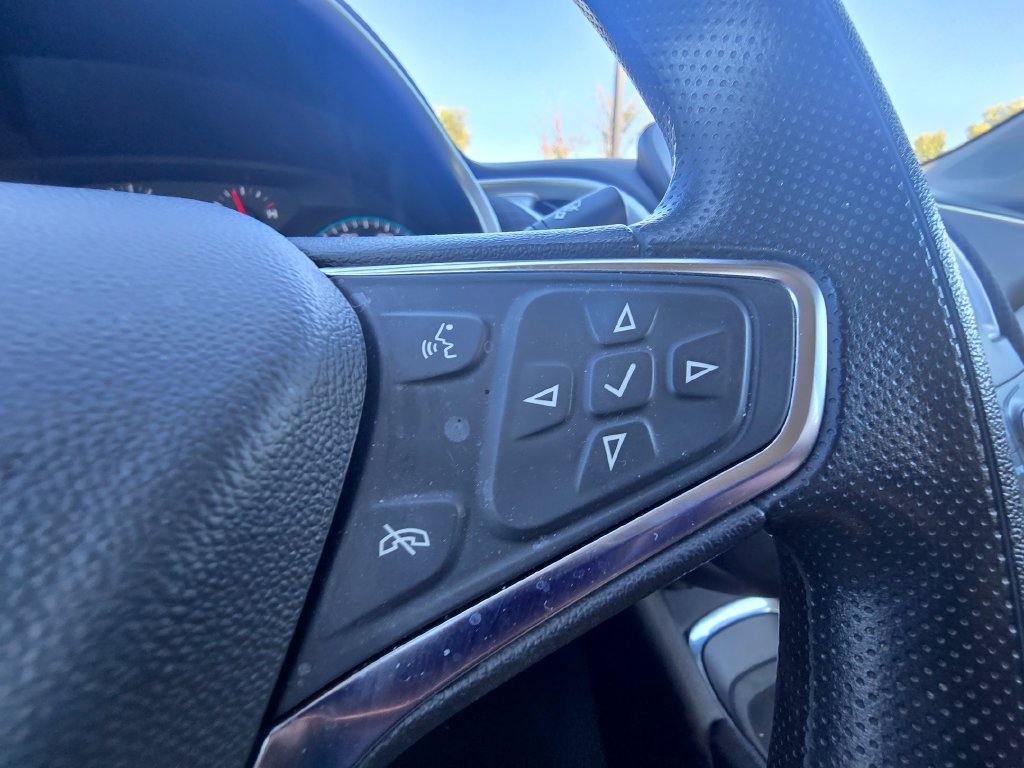 Certified 2025 Chevrolet Malibu LT FWD image 25