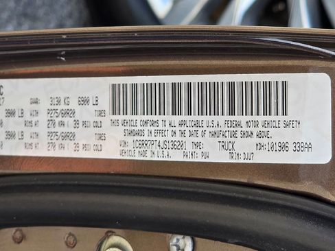 Used 2018 RAM 1500 Laramie Longhorn w/ Longhorn Southfork Package image 23