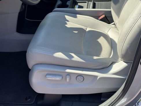 Used 2018 Honda Odyssey Elite image 17