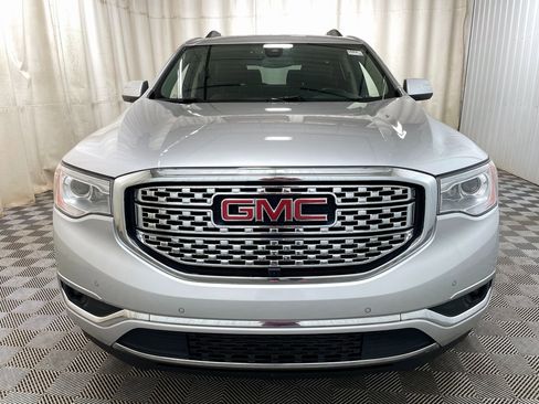 Certified 2019 GMC Acadia Denali w/ Technology Package image 16