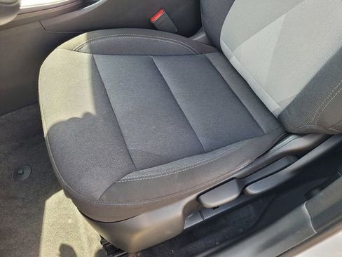 Used 2025 Chevrolet Trax LS image 10