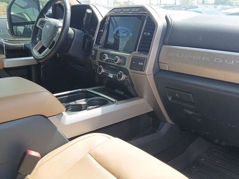Used 2022 Ford F350 Lariat w/ Lariat Ultimate Package AWD/4WD image 14