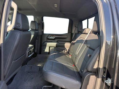 Used 2023 GMC Sierra 1500 SLT w/ SLT Premium Plus Package image 16
