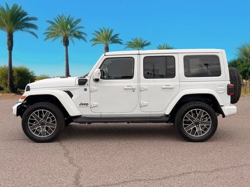 Used 2024 Jeep Wrangler High Altitude AWD/4WD image 2