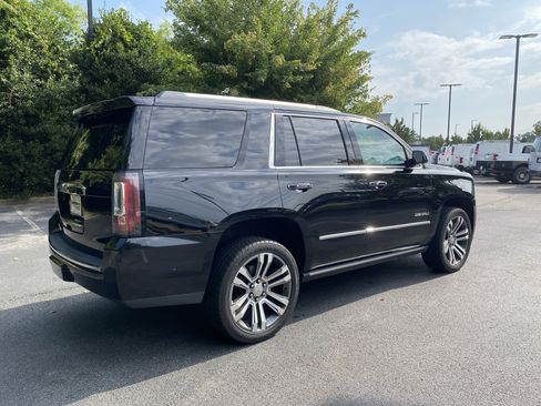 Used 2018 GMC Yukon Denali w/ Denali Ultimate Package AWD/4WD image 9