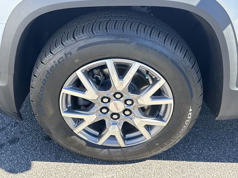 Used 2021 GMC Acadia SLT image 14