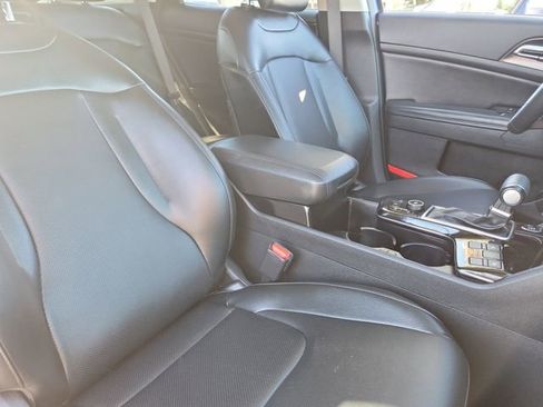 Used 2024 Kia Sportage EX image 22