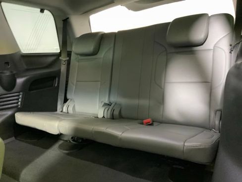 Used 2019 Chevrolet Tahoe LT w/ LT Signature Package AWD/4WD image 38
