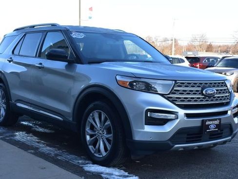 Used 2024 Ford Explorer Limited image 7