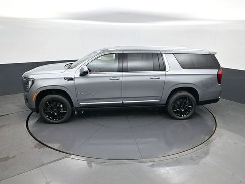 New 2026 GMC Yukon XL Denali w/ Sun & Power Step Package image 21