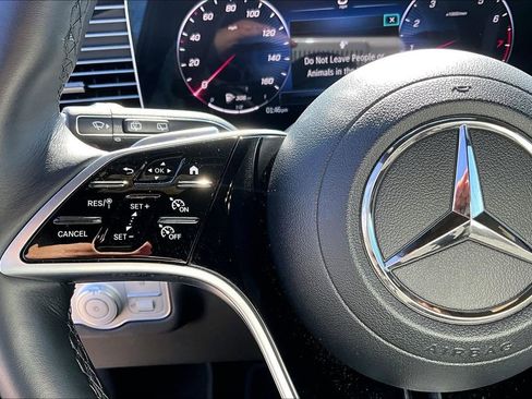 Used 2025 Mercedes-Benz GLE 350 4MATIC image 26