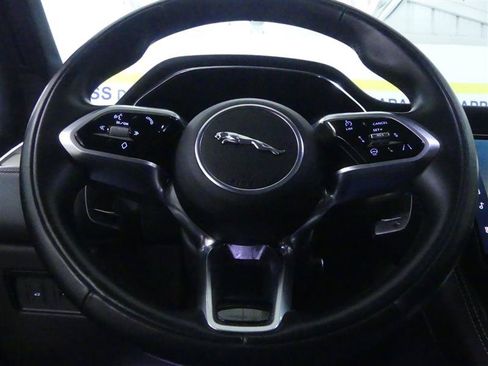 Used 2024 Jaguar F-PACE R-Dynamic S AWD/4WD image 17