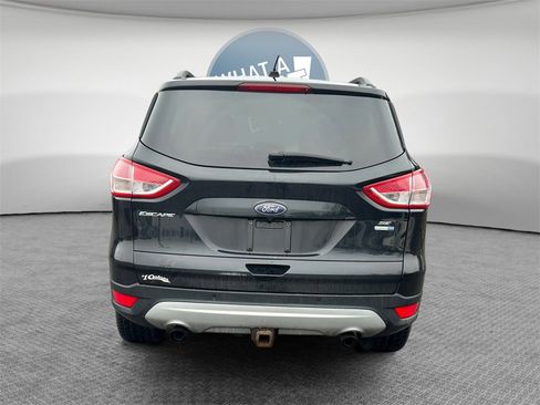 Used 2016 Ford Escape SE w/ Equipment Group 201A image 5