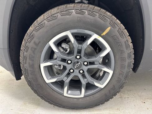 New 2026 Chevrolet Equinox ACTIV image 38