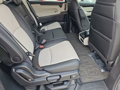 New 2026 Honda Odyssey Elite image 13