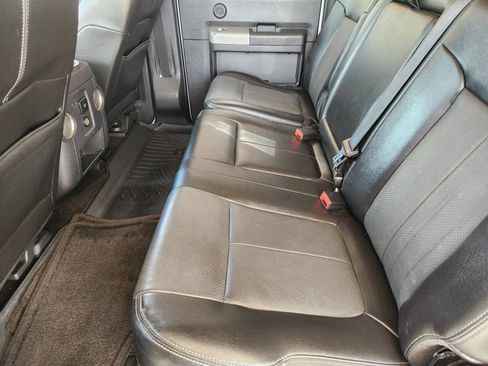 Used 2015 Ford F250 Lariat w/ Lariat Interior Package AWD/4WD image 32