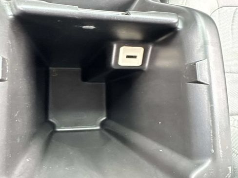 Used 2016 Chevrolet Colorado LT w/ LT Convenience Package RWD image 20