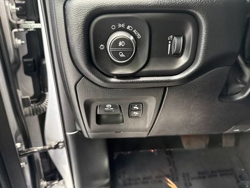 Used 2021 RAM 1500 Big Horn AWD/4WD image 16