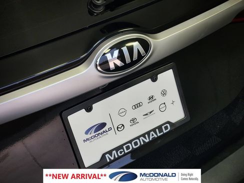 Used 2021 Kia Seltos SX w/ SX Sunroof Package AWD/4WD image 9