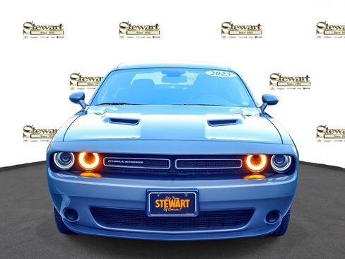 Used 2023 Dodge Challenger SXT image 17